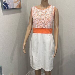 Vintage Signature London style dress, fully lined.